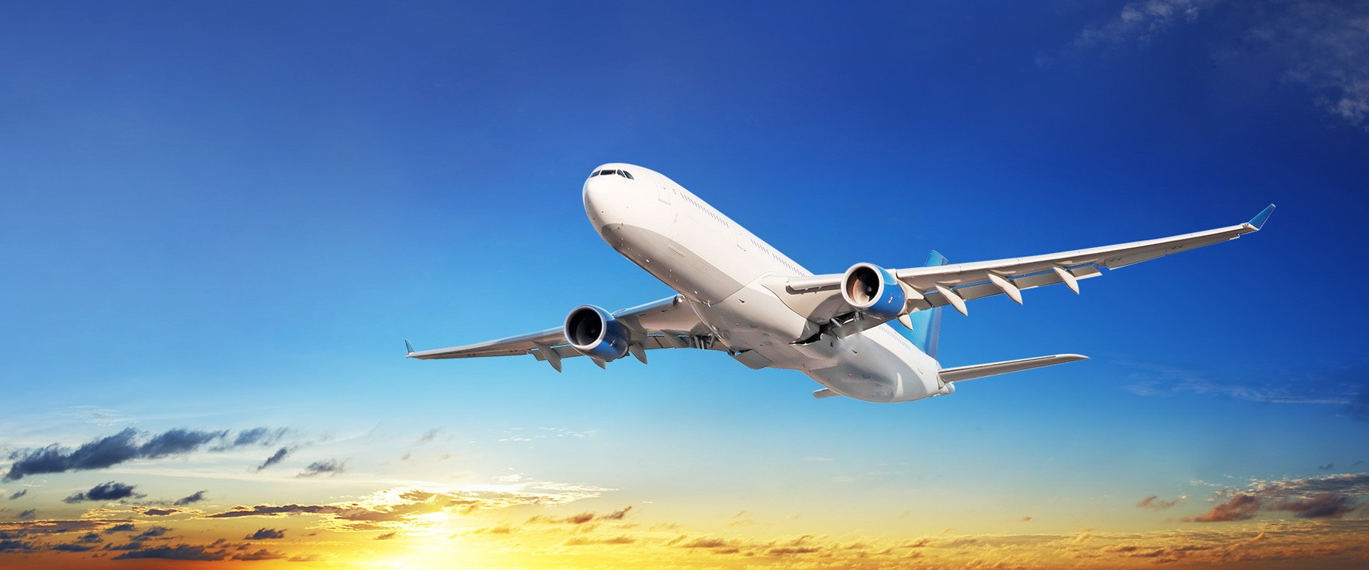 由于更轻，，，，，，，以是飞得更高！